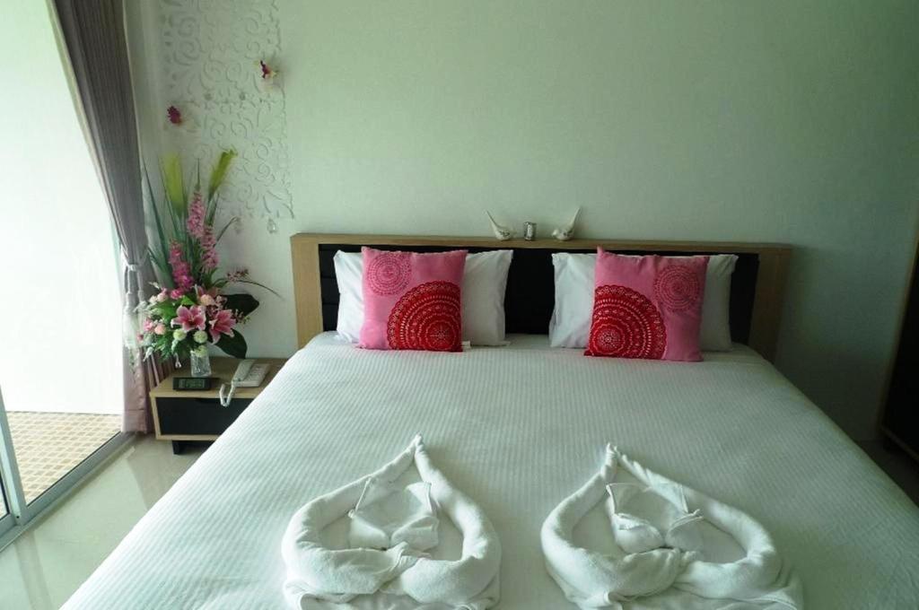 Phet Plaza And Resort