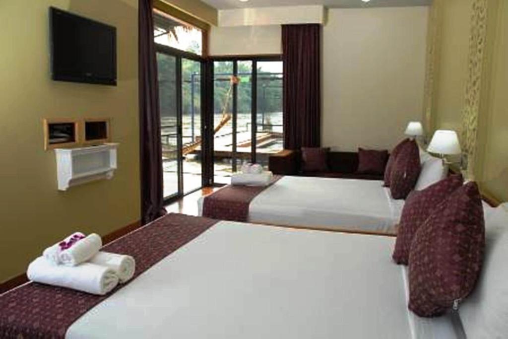 Boutique Raft Resort, River Kwai Sai Yok
