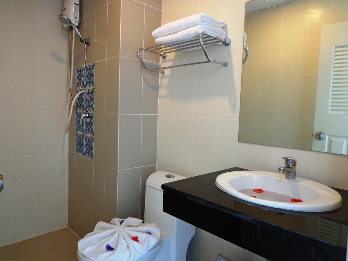 Red Sapphire Inn 3*