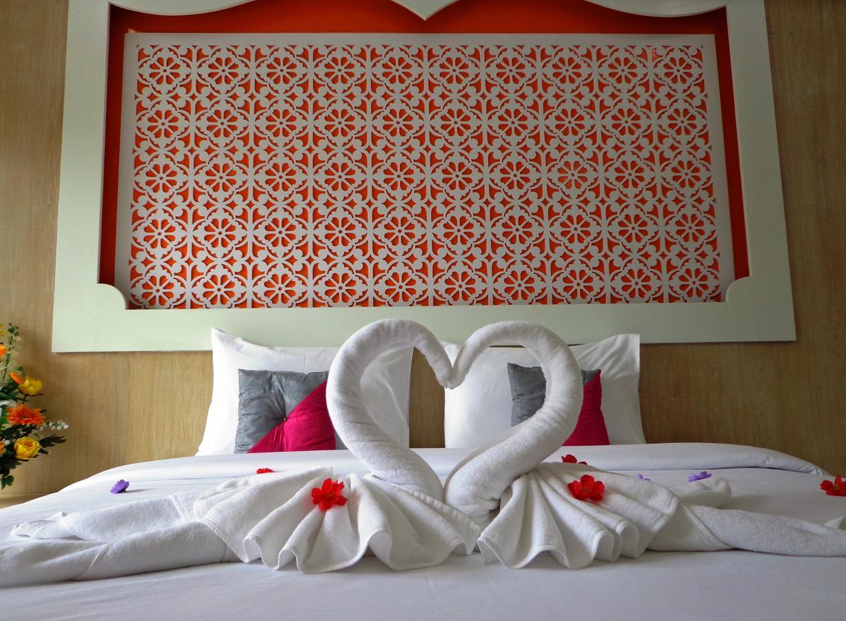 Inn Red Sapphire Patong