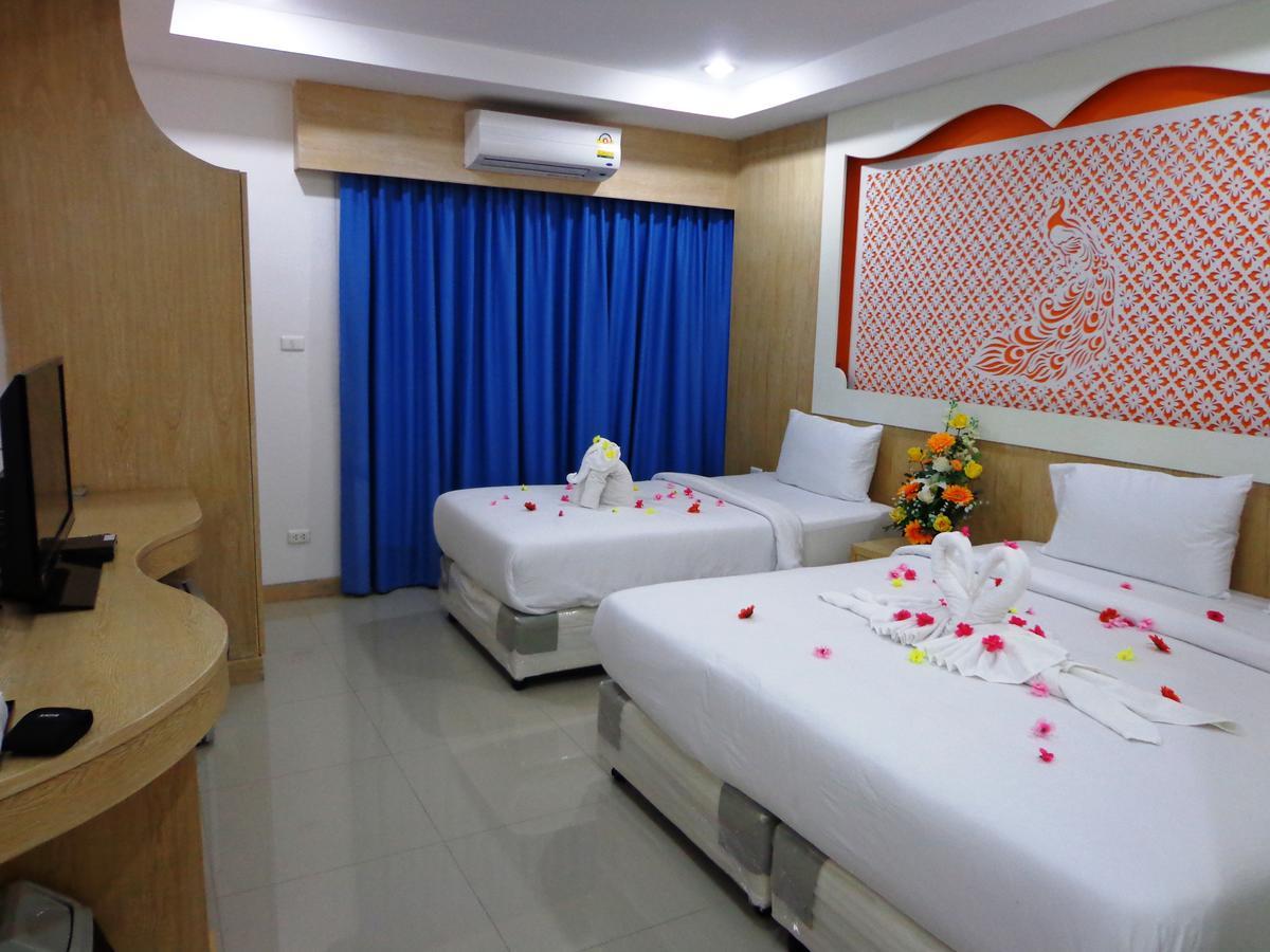 Red Sapphire 3* Patong