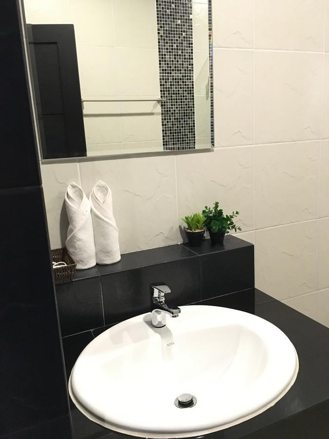 Tandeaw View Hotel