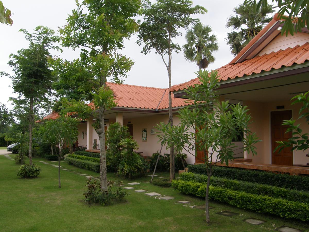 Ton Taan Muang