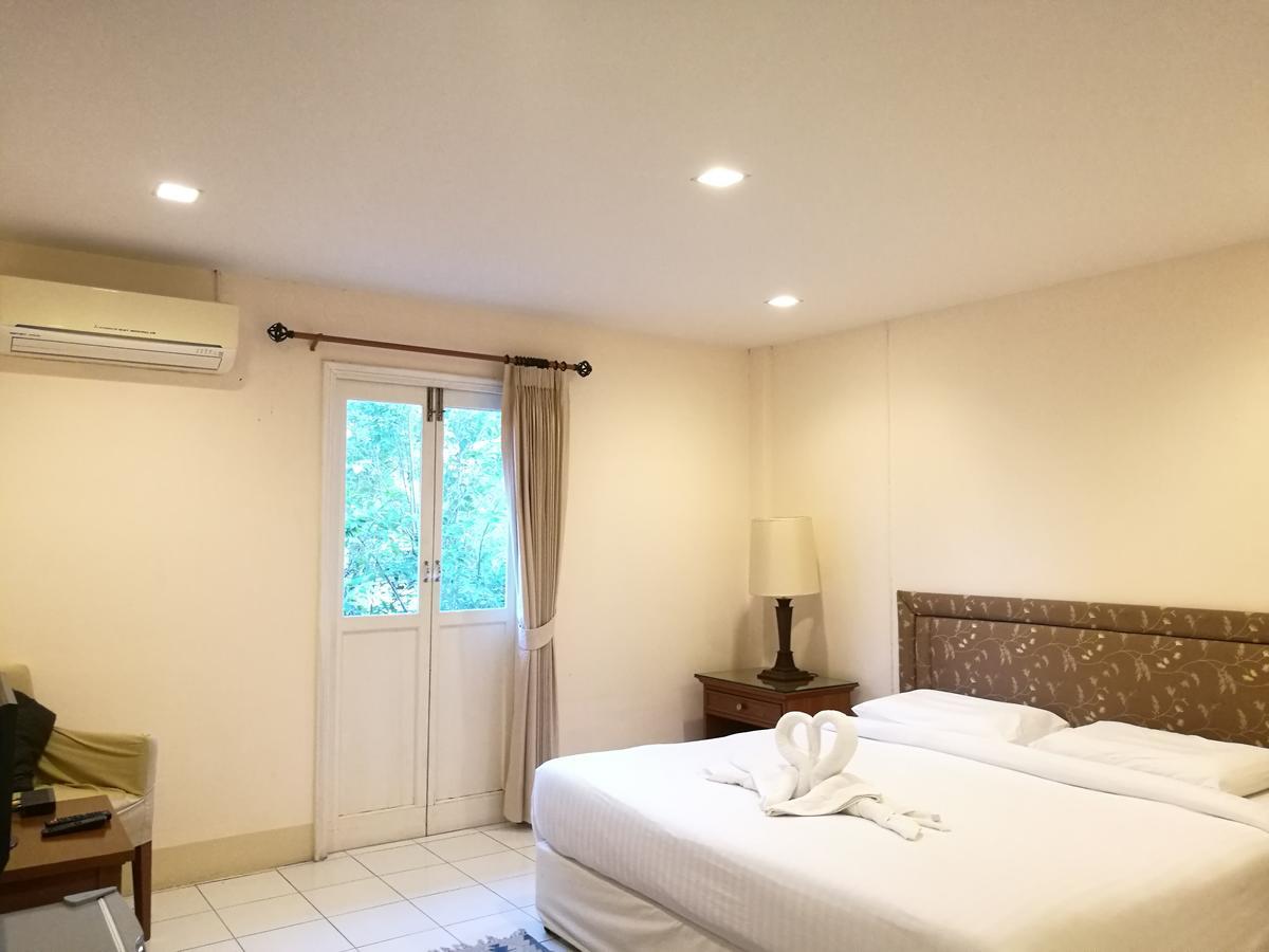 Oasis91 & Restaurant Hotel