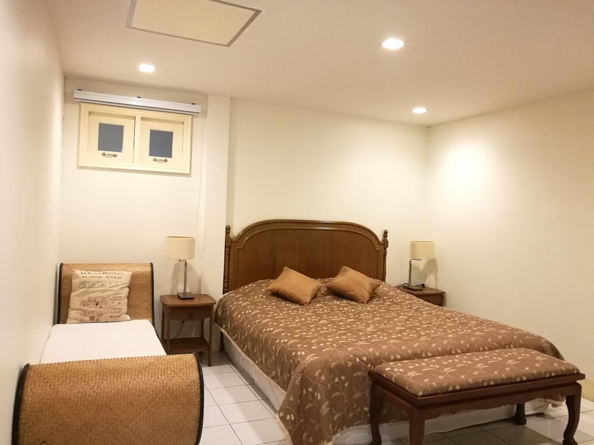 Oasis91 & Restaurant Haad Chao Samran