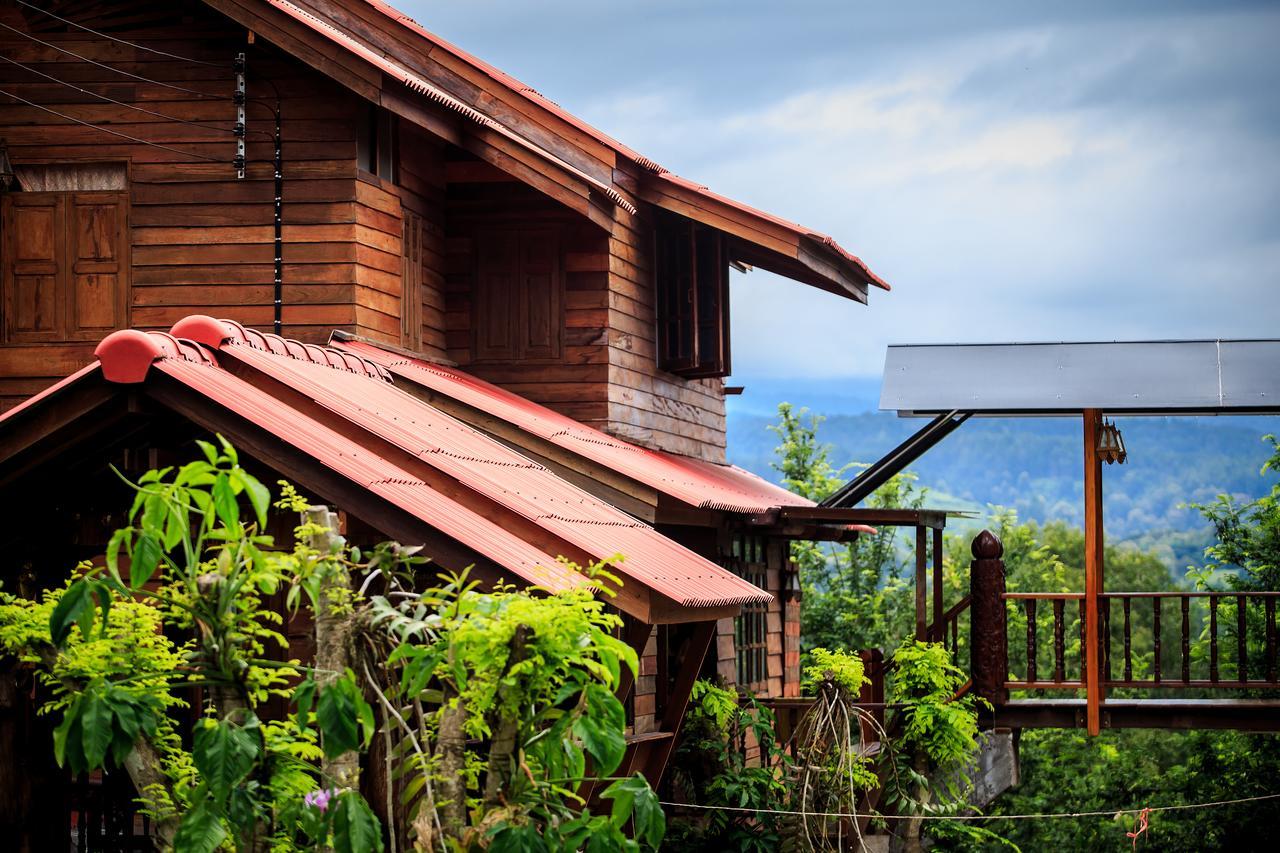 Thanyarat Resort Saluang