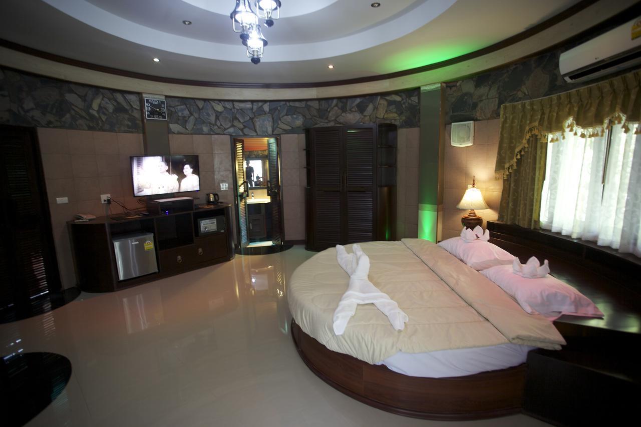 Two Tiger & Resort Ban Nong Hin (Prachuap Khiri Khan)