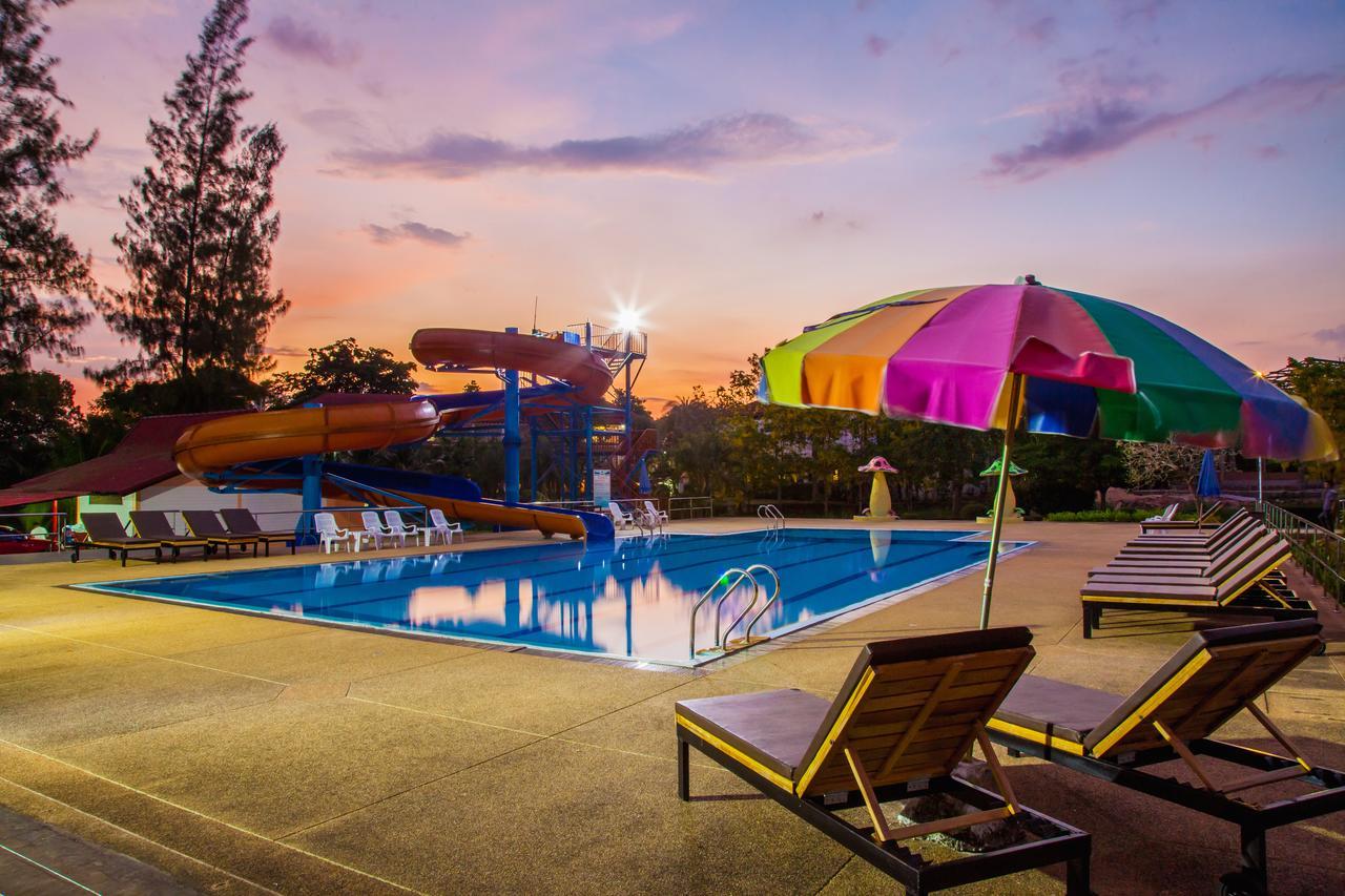 Hotel Golden Land