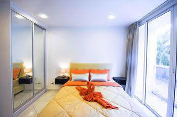 Art On The Hill By Sunny Rentals * Pattaya