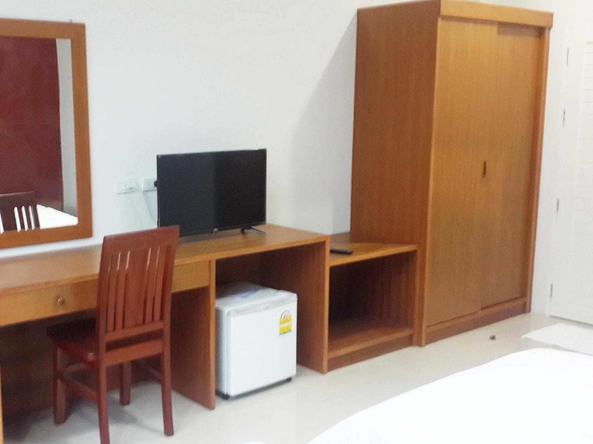 Hotel Baannoksuan Samui Maret
