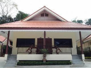 Ssp Bungalow Holiday park 2*
