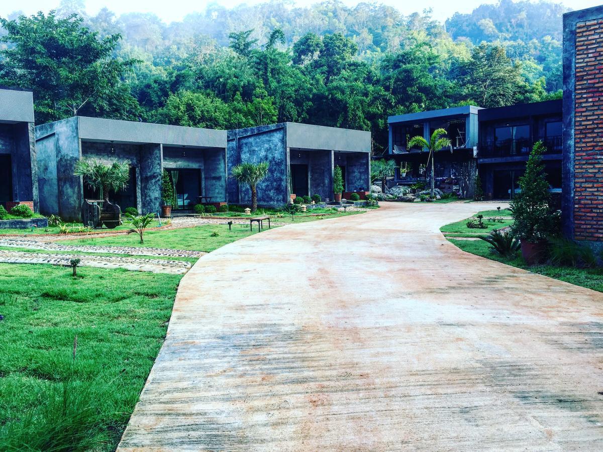 Resort Keeree Loft Thong Pha Phum