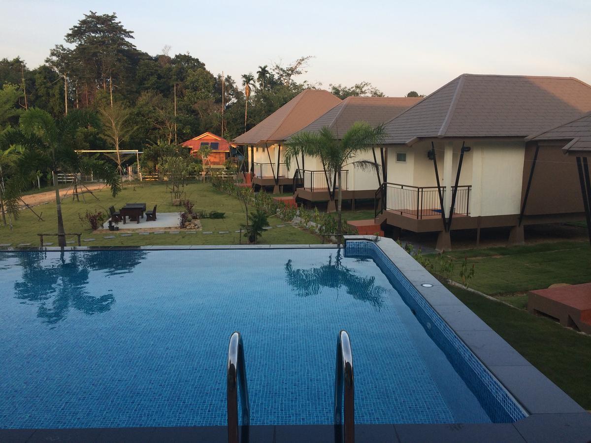 Tipparika Riverview - Adult Only 3* Hat Yai