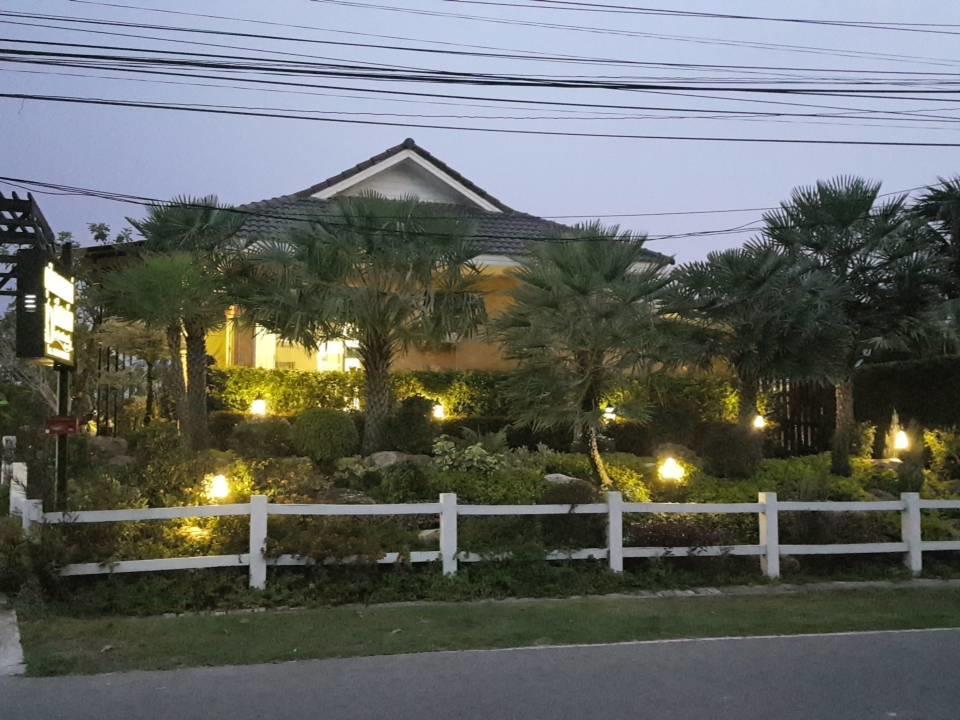 Dusita Grand Resort