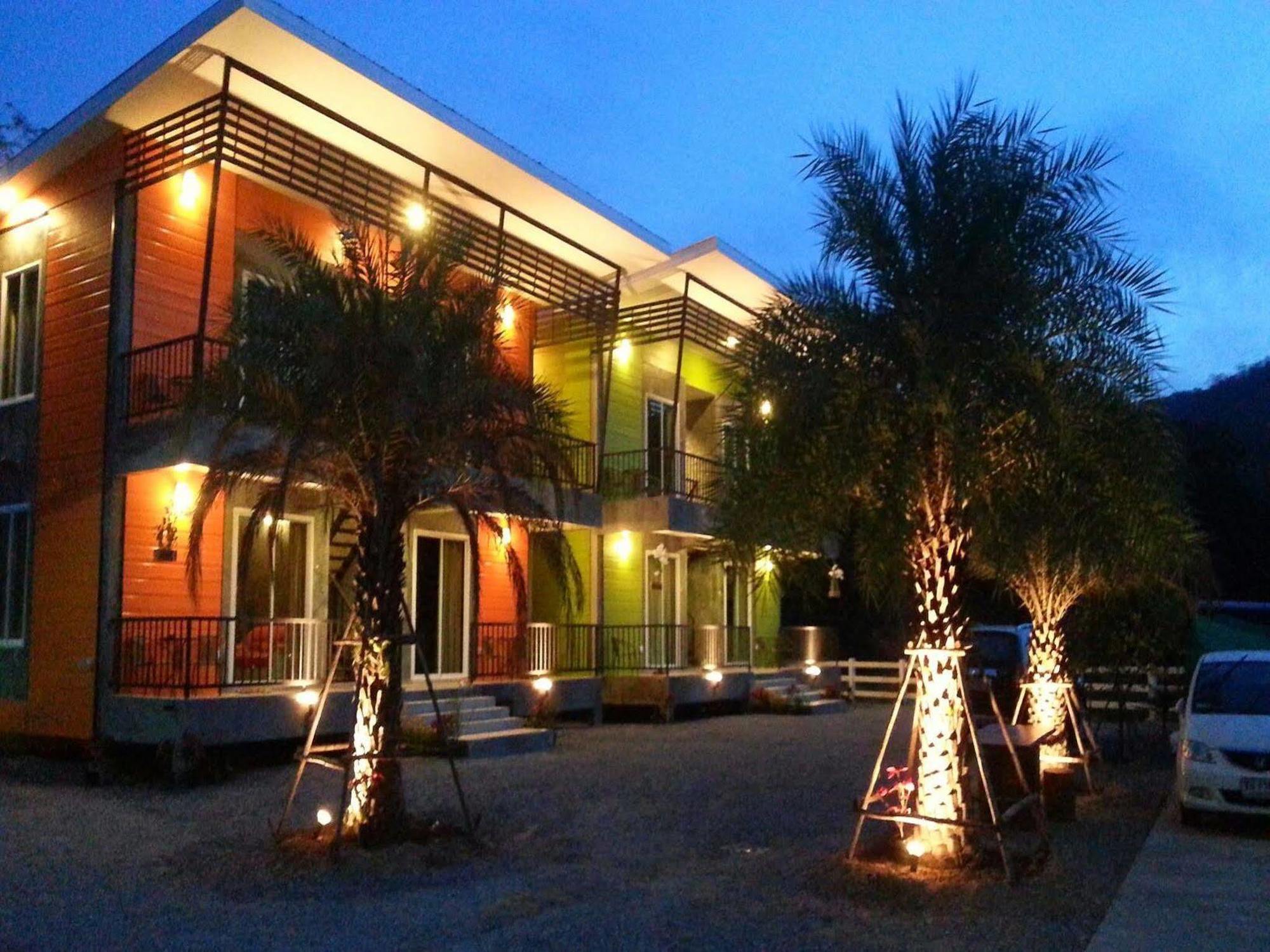 Bansuanrimnam Pakchong 2* Nakhon Ratchasima