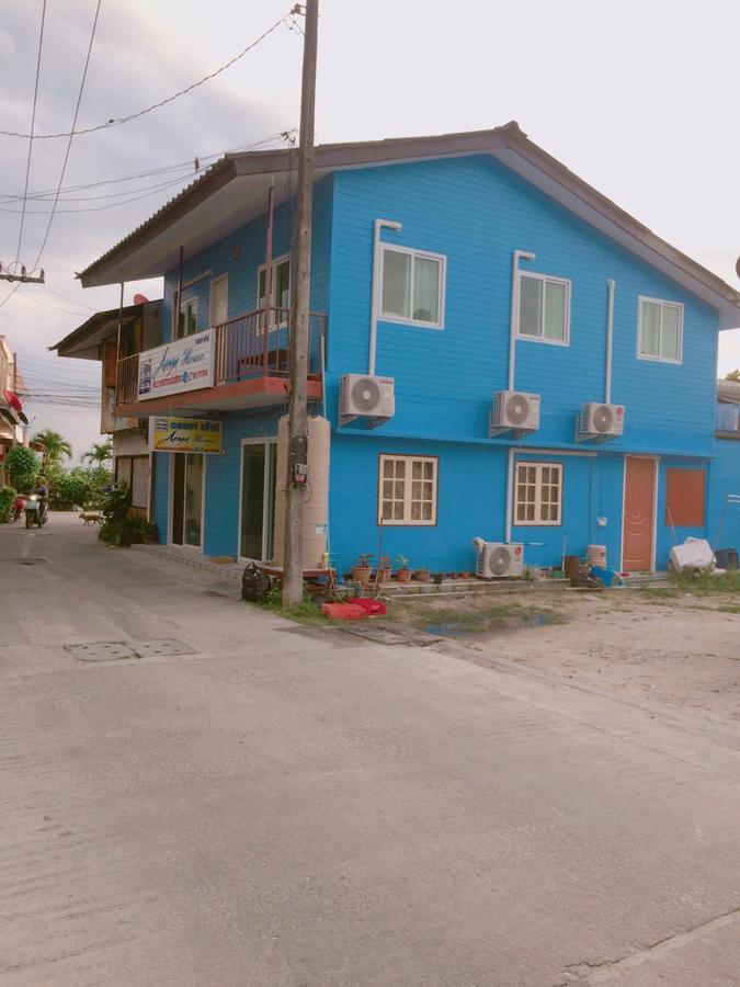 Anya House Hostel *