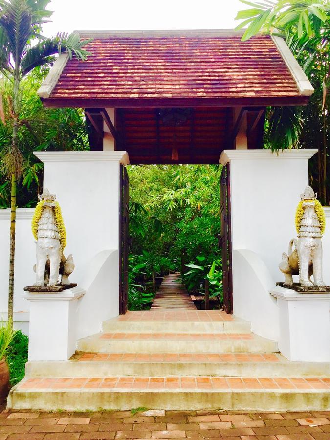 Hotel Parn Dhevi Riverside &