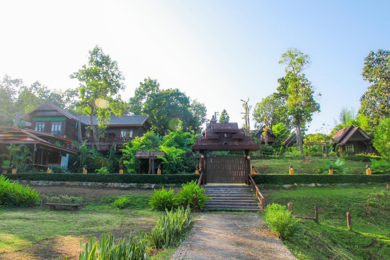 Mon Vieng Kham 3*