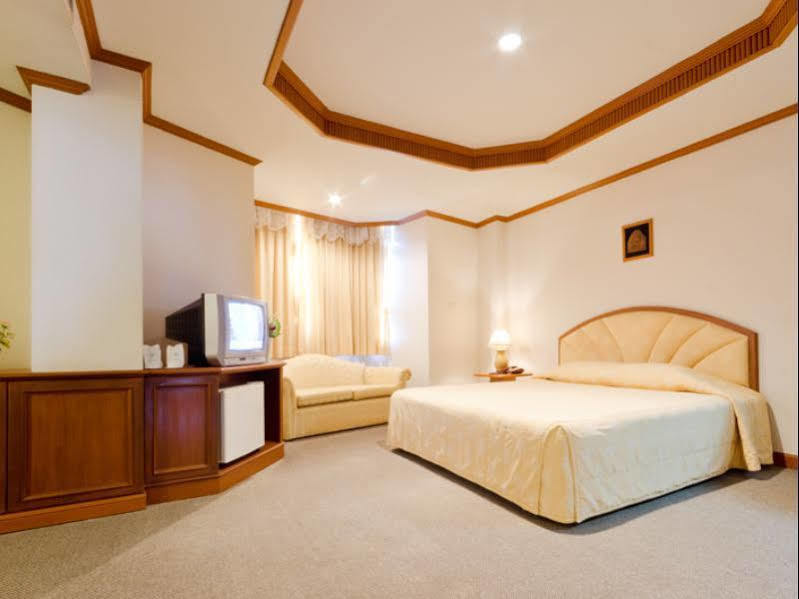 Hermitage Korat-sha Hotel 4*