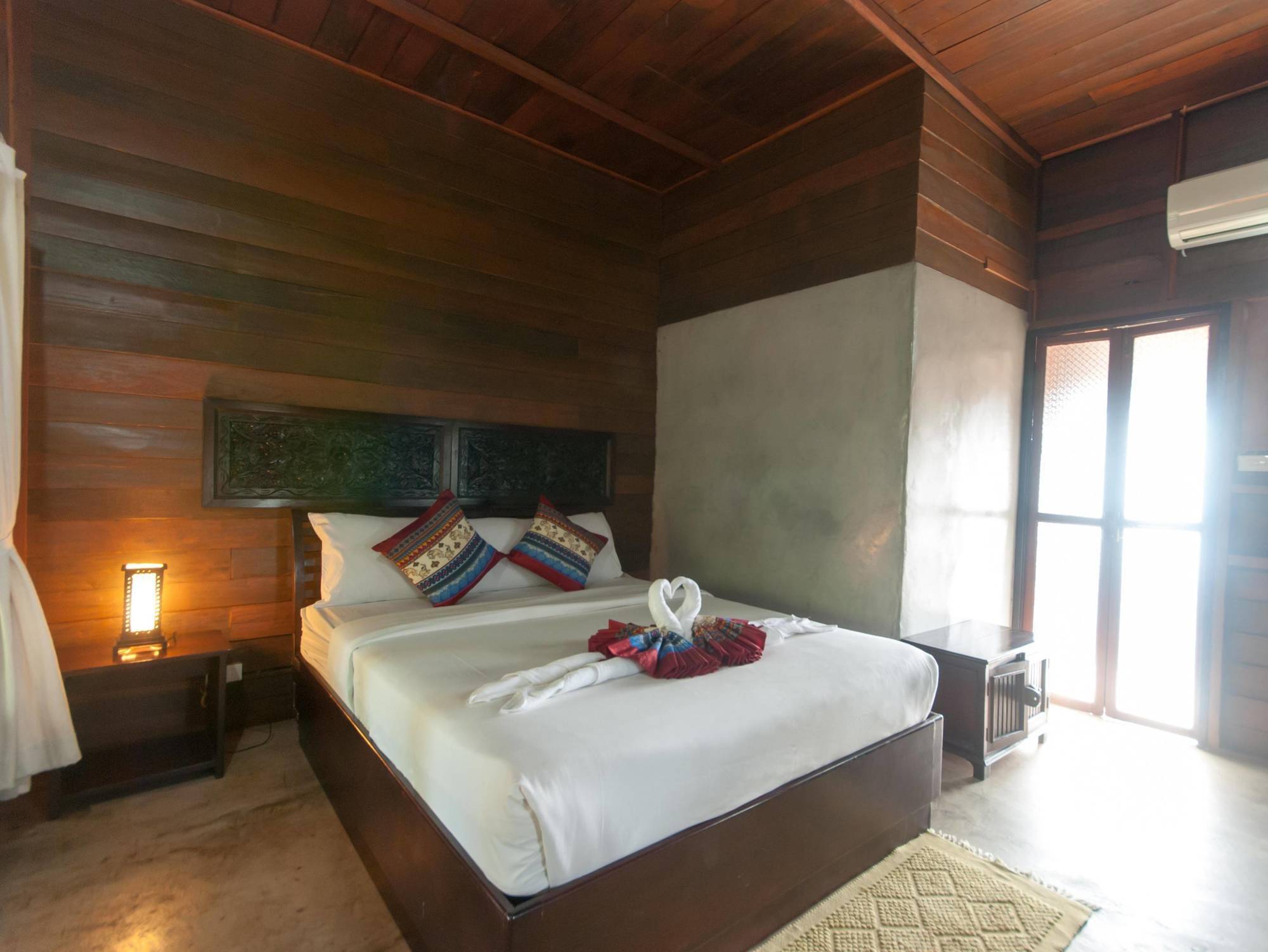 Namkhong And Hotel