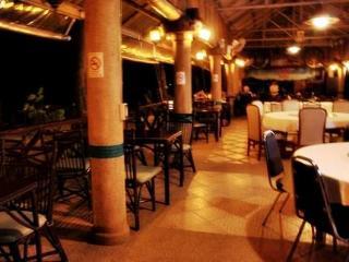 Aunchaleena Front Hotel
