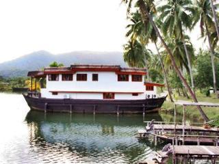 Aunchaleena Front 3* Koh Chang
