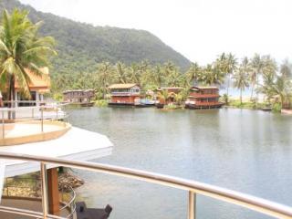 Hotel Aunchaleena Front
