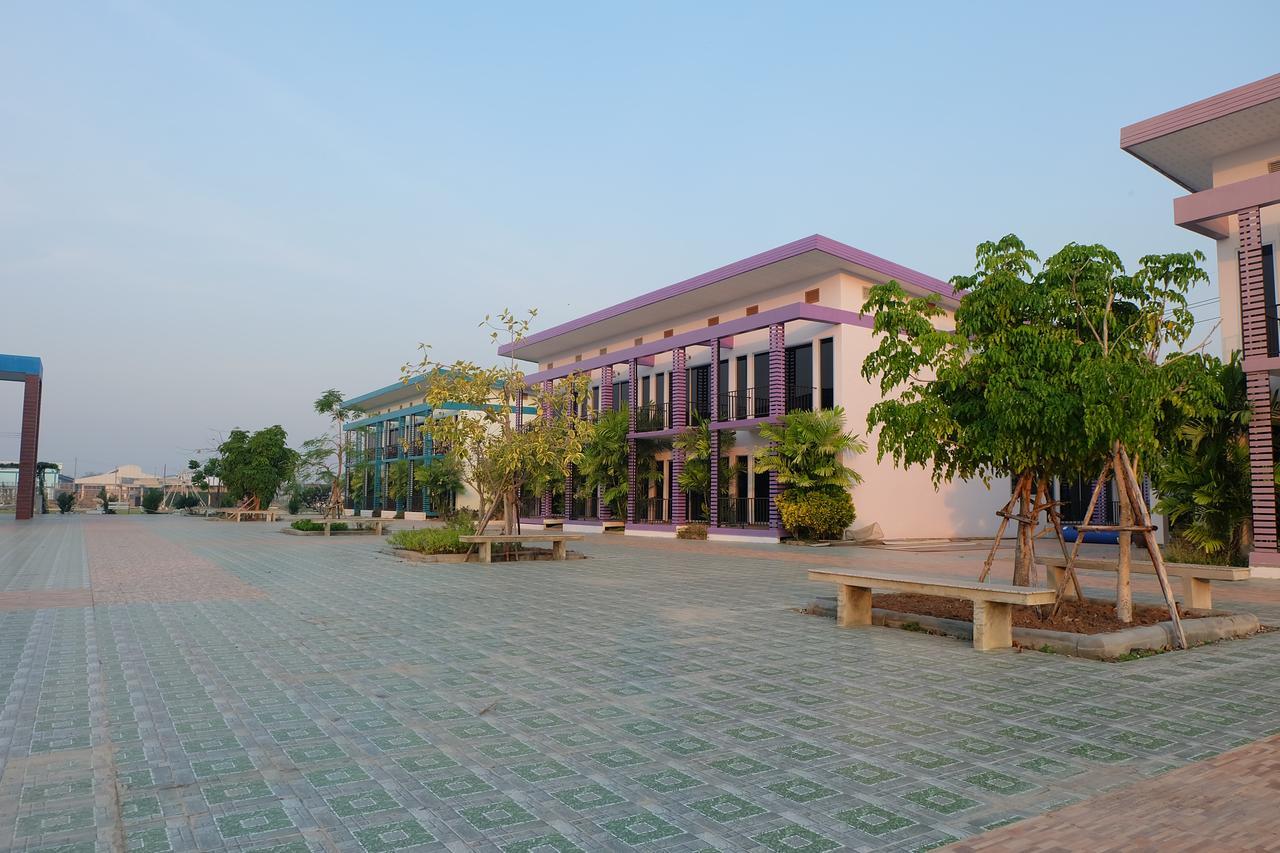 Menam Nakhon Pathom