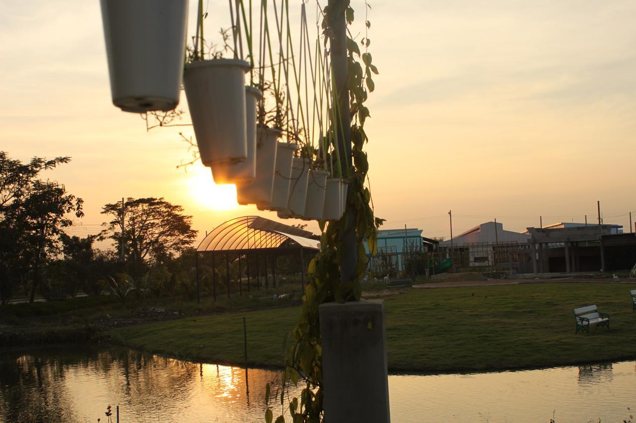 Menam Nakhon Pathom