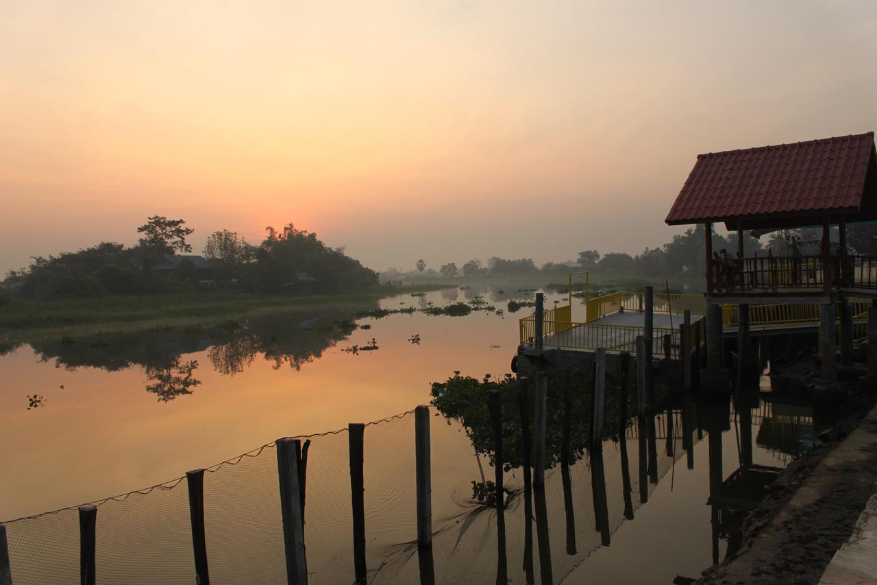 Menam Resort