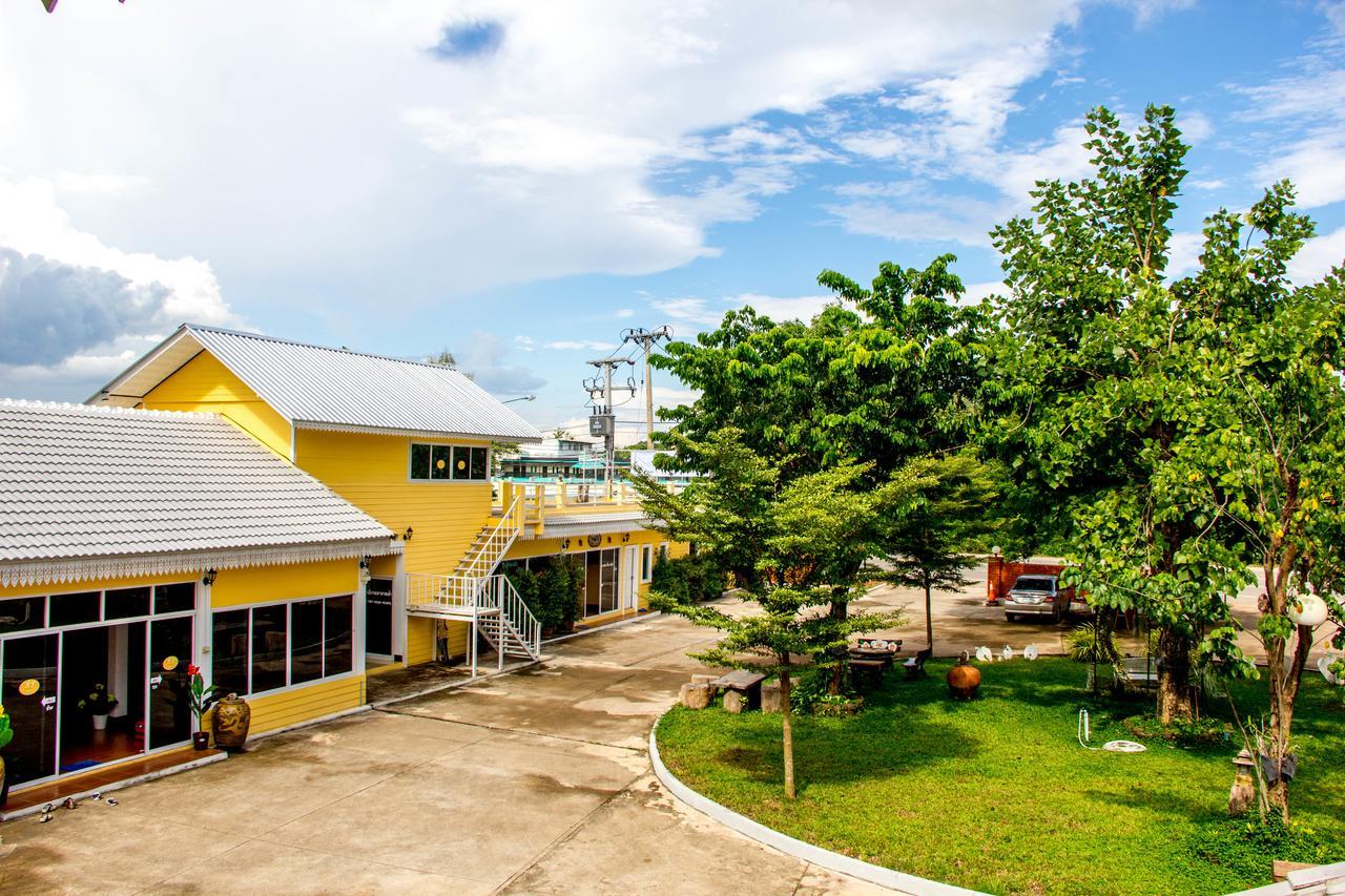 Raiwin Buri Hotel 3*