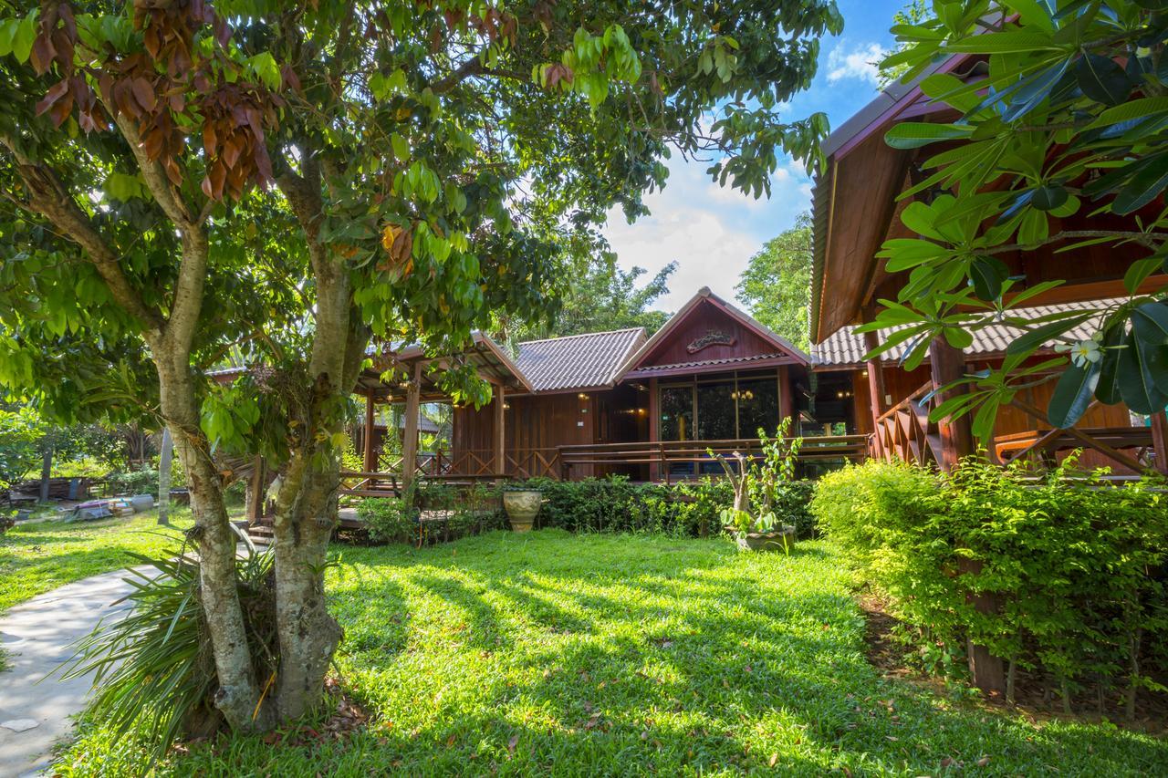 Ruan Kanchanok Resort Pakchong