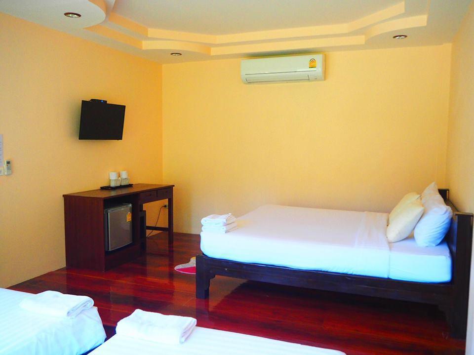 Resort Bansuansiriwat Ban Tak