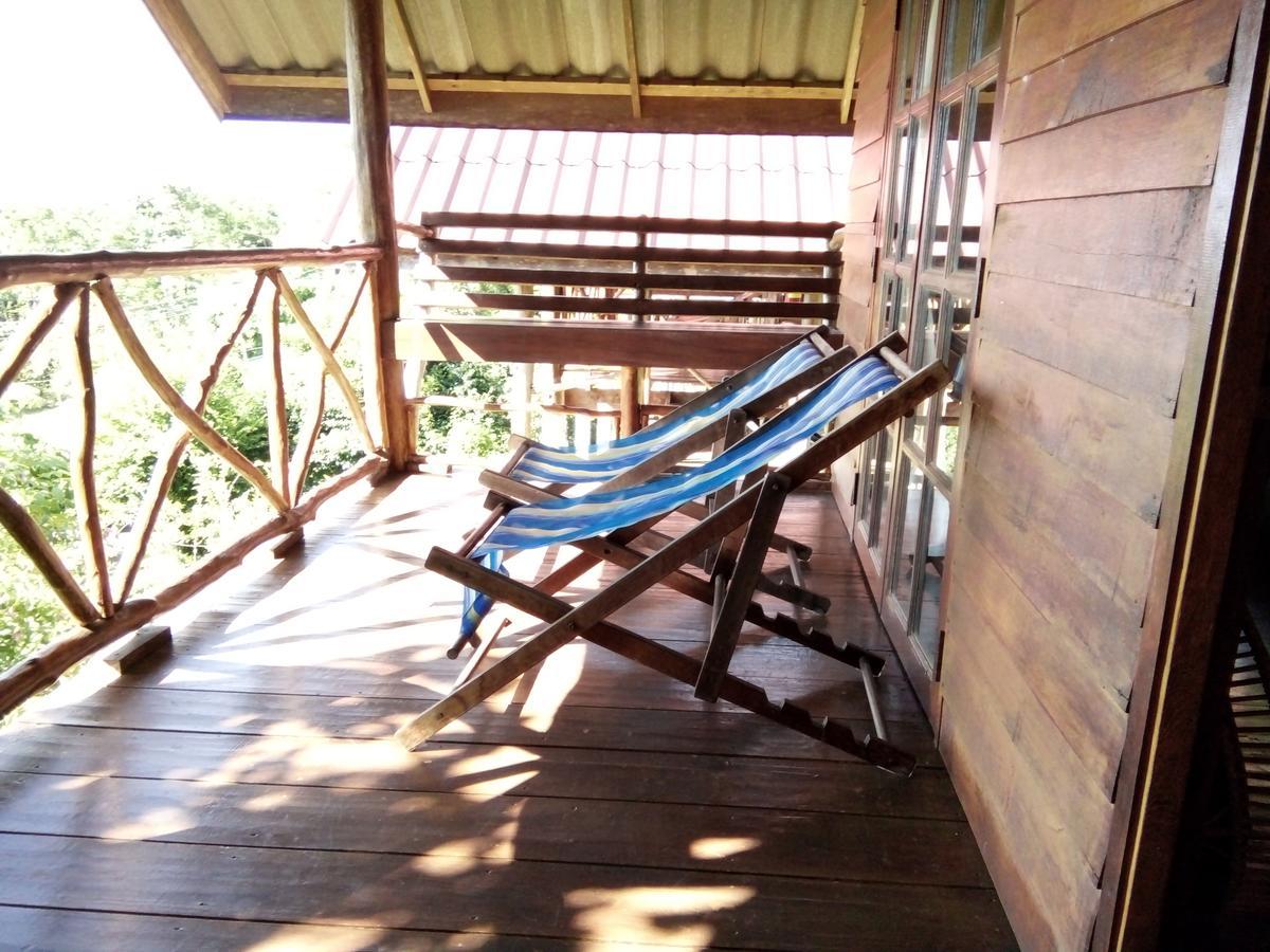 Tabeak View Point Resort *