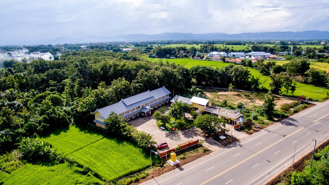 Raiwin Buri Phrae