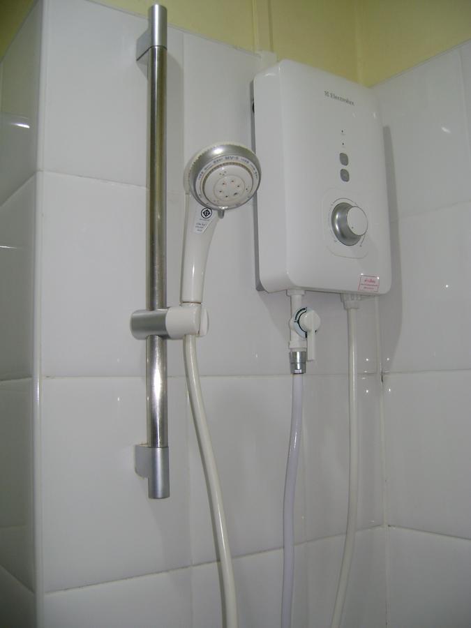 T.p. Place Hotel *