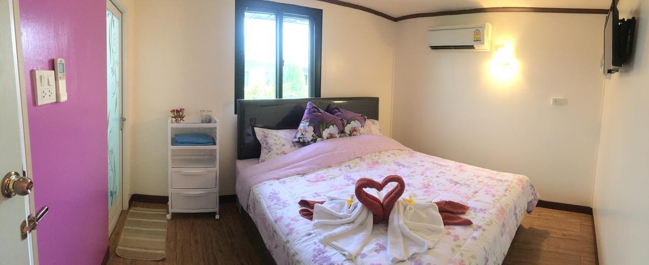 4 Seasons Mini House * Nakhon Si Thammarat