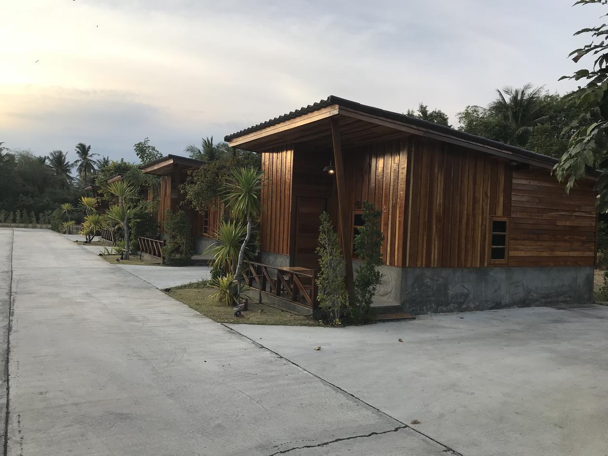 Chill Chill Resort Pran Buri