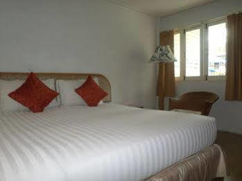 Hotel Nautical
