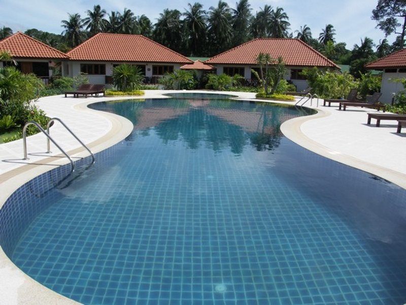 Sailom Bangsaphan Resort 3*