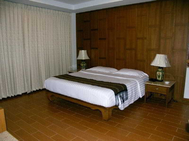 Sailom Bangsaphan Resort Bang Saphan