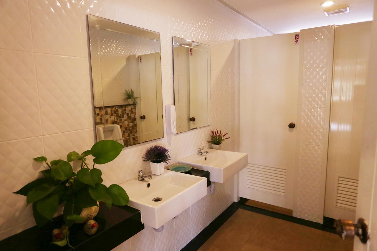 Anchalee Hotel Bang Saphan