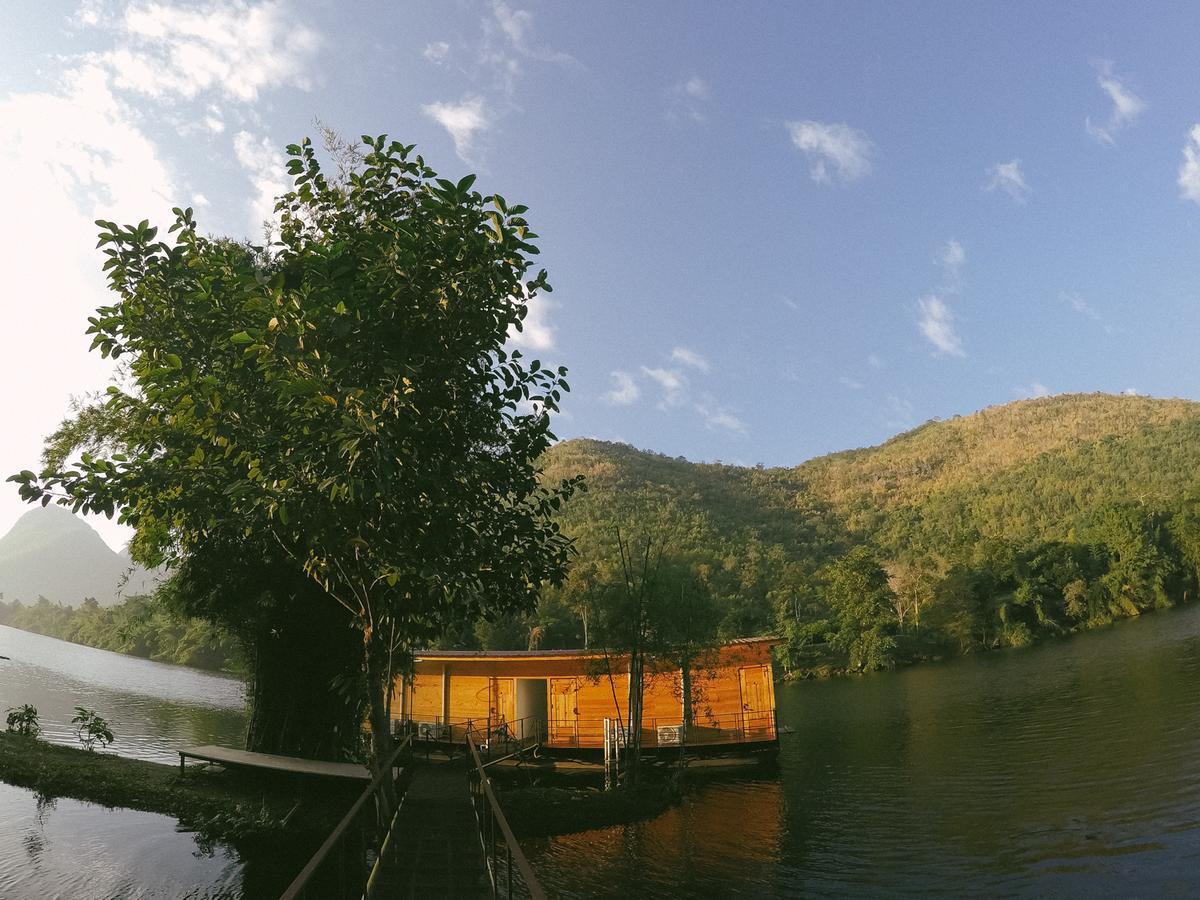 Baan Krupong *