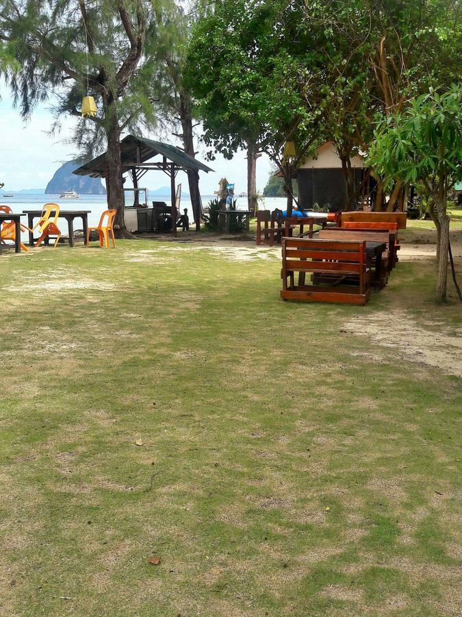 Seafood Resort