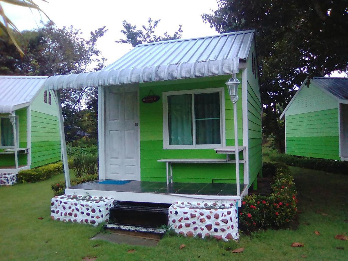 Baan Phukaotoknam Resort