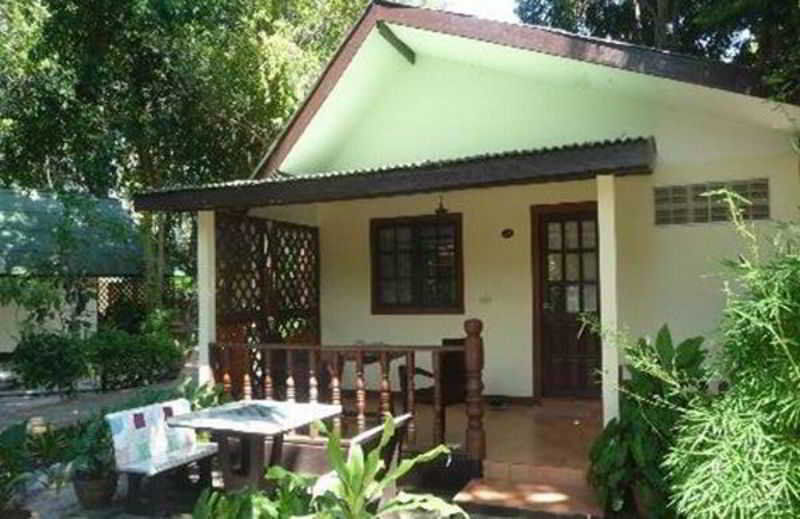 Harry's Mae Nam