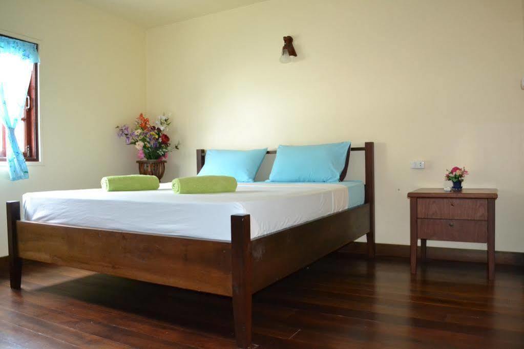 La Luna Italian Restaurant & Guest house *