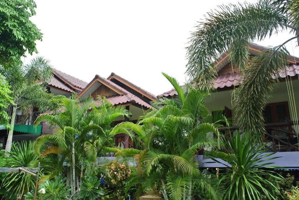 No Name Resort