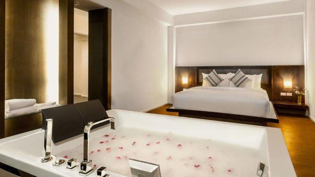Park Srinakarin Hotel, Hotel 3*