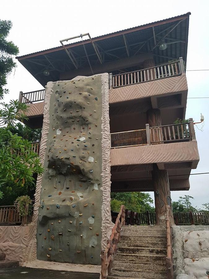 Chart Trip Resort 4*